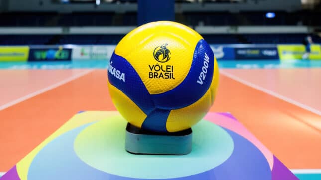 Bola de vôlei profissional usada em jogos da Superliga C.