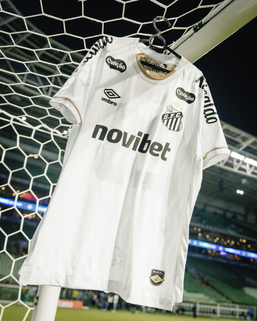 Camisa do Santos para o jogo contra o Palmeiras, pela ida das quartas de final da Copa do Brasil 2026