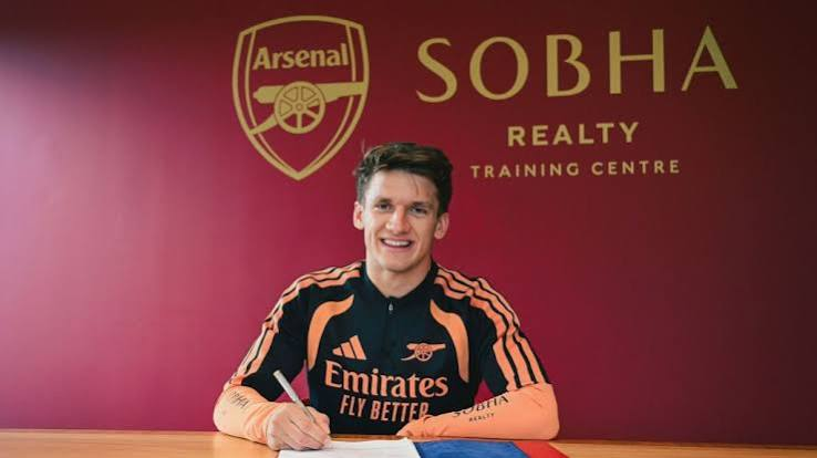A promissora geração da seleção grega 2 Tzolis, jogador da seleção grega, sendo anunciado no Arsenal