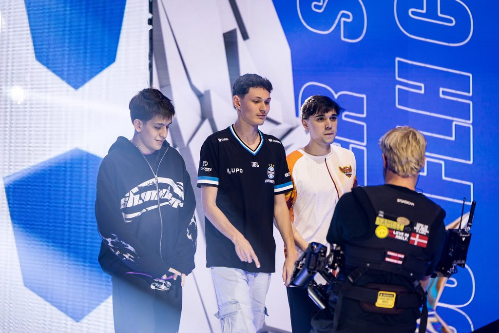 Do boom à saída de campo: O fenômeno do e-sports nos clubes brasileiros 4 54777439657 da4d250b7d o