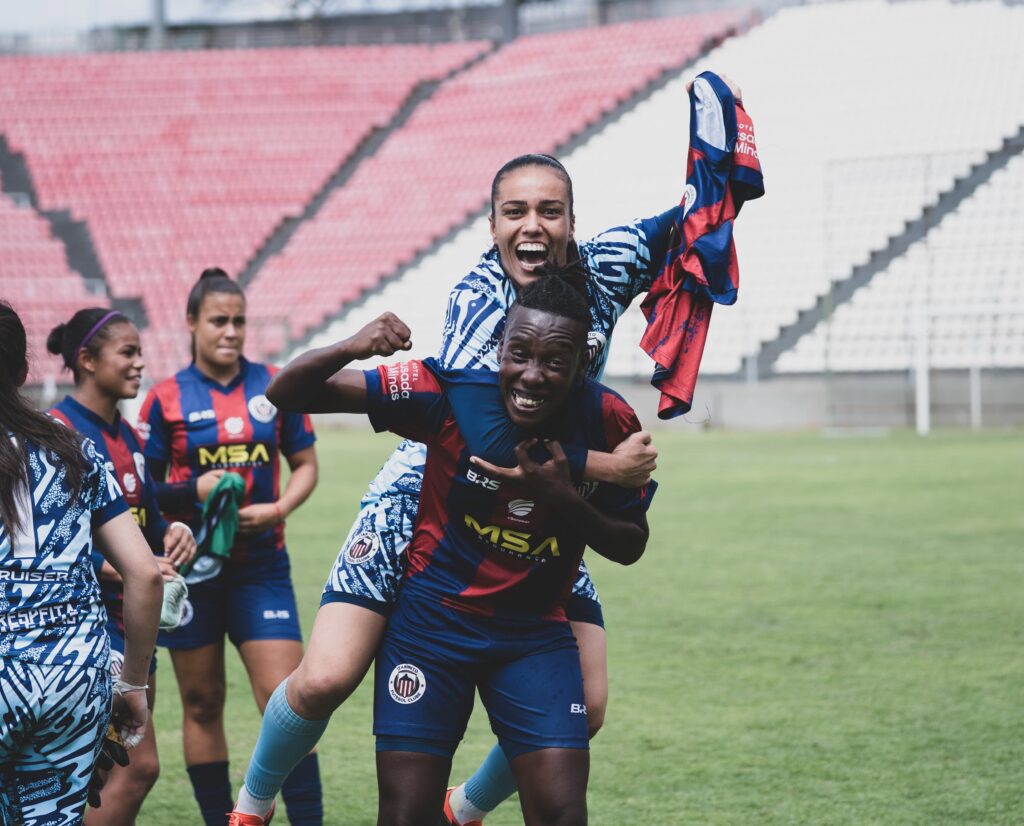 Vasco e Itabirito vão à final do Brasileirão Feminino A2 3 Jogadoras do Itabirito FC comemoram acesso a Serie A1